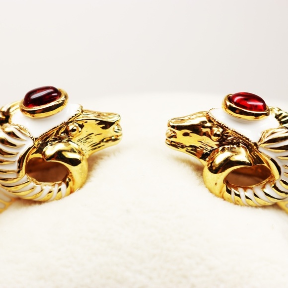 🏆 BOOKPIECE Kenneth Jay Lane Ram's Head Bracelet - Picture 13 of 16